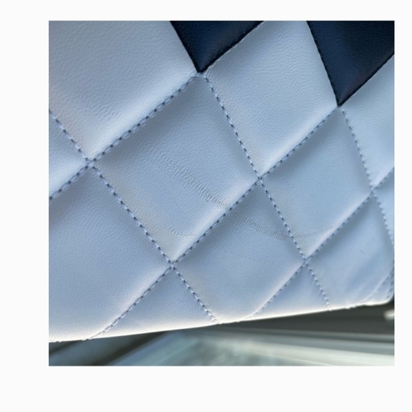 Unused Clutch by Alexander McQueen with dustbag and marks - Picture 10 of 17